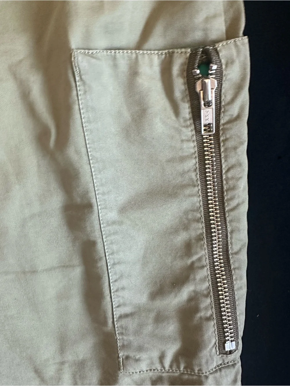 Marc Jacobs khaki Cargo utility Y2K  Skirt with Black Label size 6